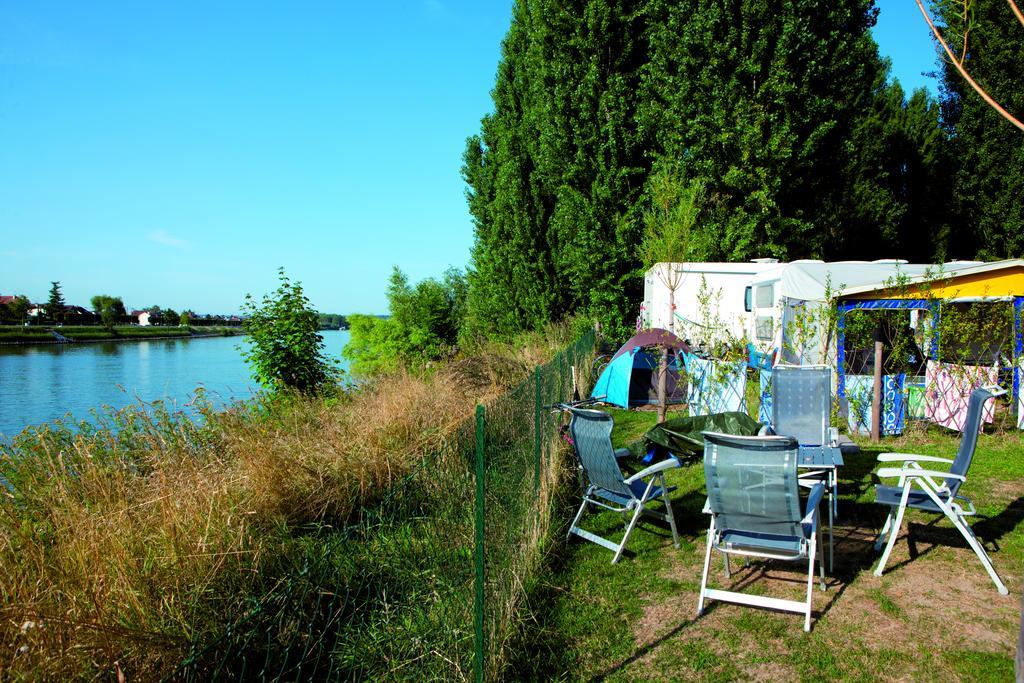 Hotel Camping International De Maisons-Laffitte Exterior foto