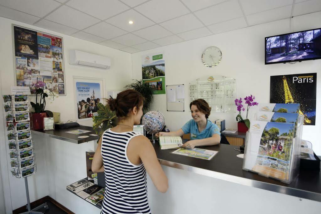 Hotel Camping International De Maisons-Laffitte Exterior foto
